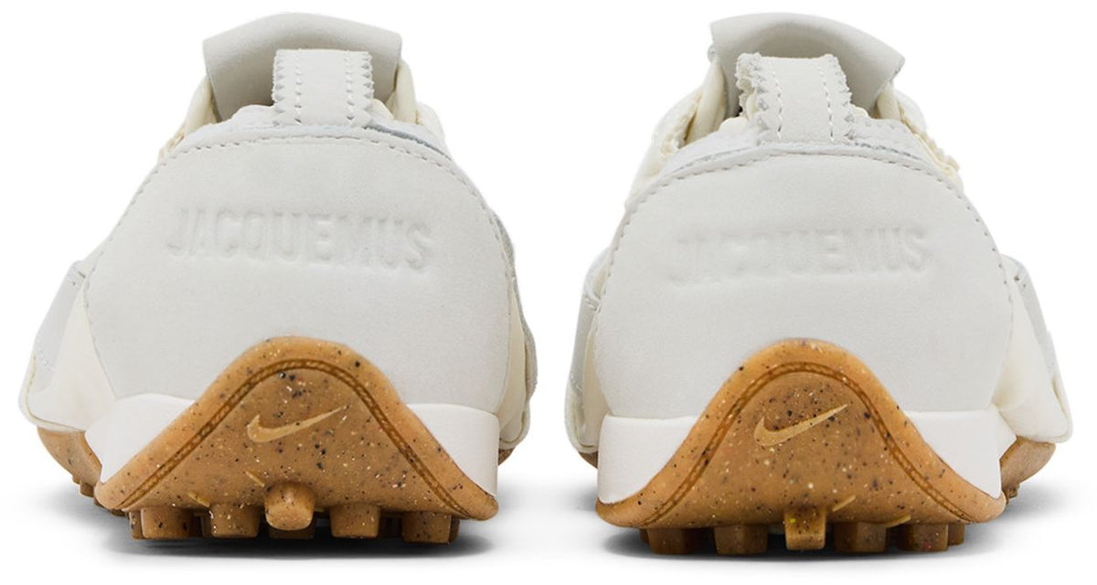 Маратонки Nike Moon Shoe SP x Jacquemus Soft Pearl - HV8547-002 – снимка 7