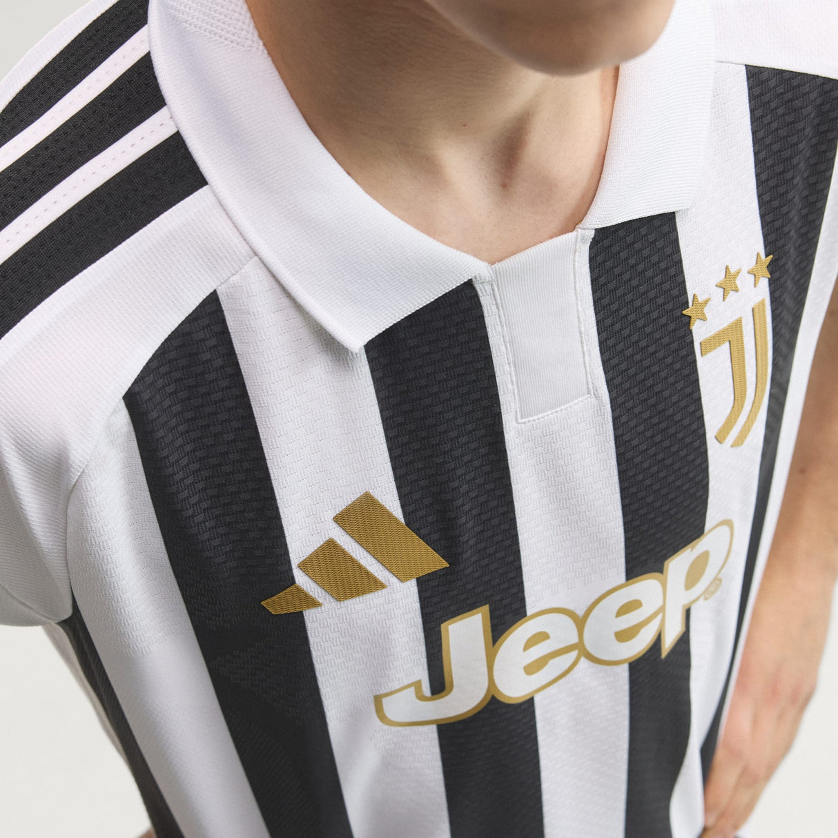 Тениска Juventus FC 26/27 като Домакин Authentic (Бяла) - KC2282