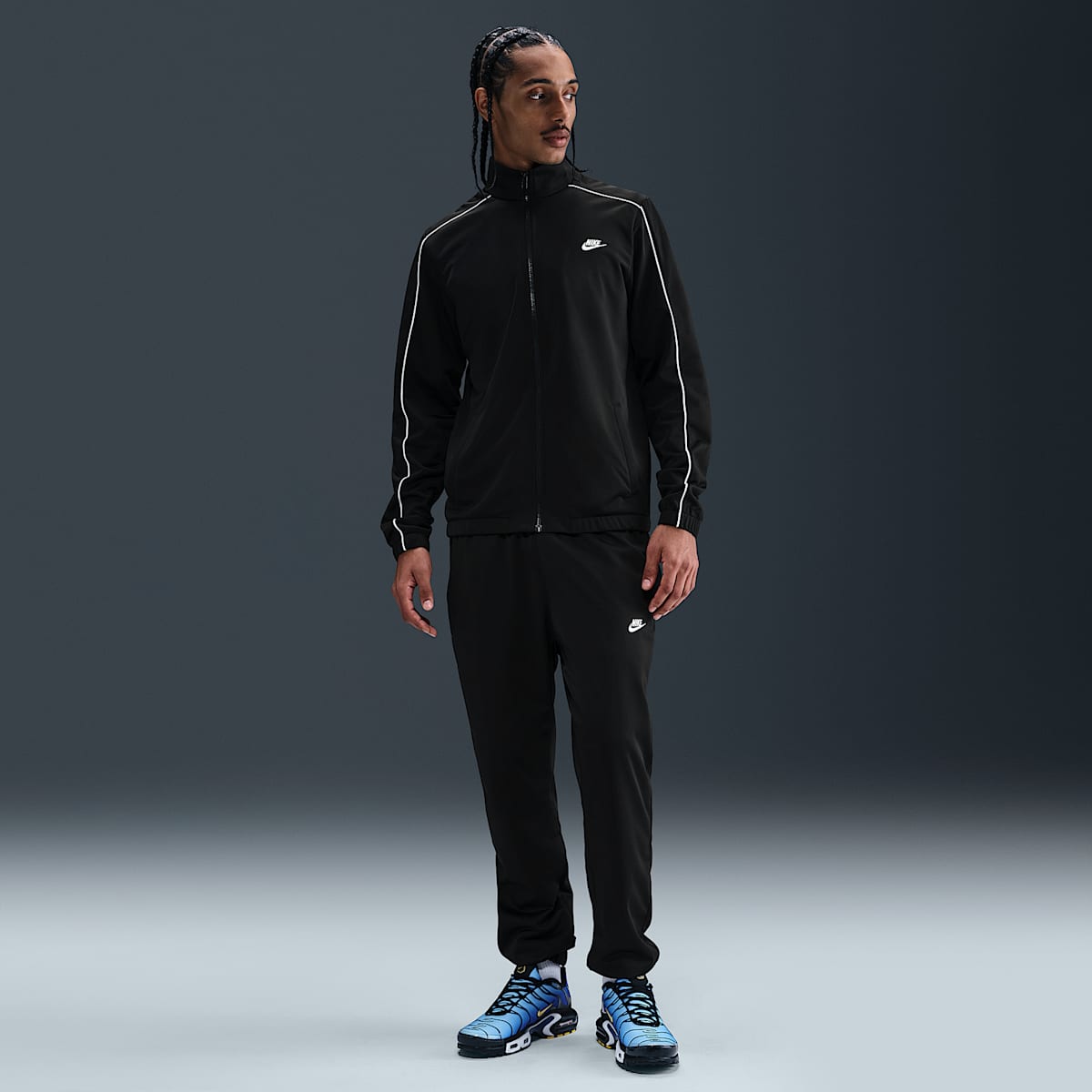 Анцуг Sportswear Club (Черен) - HV1444-010