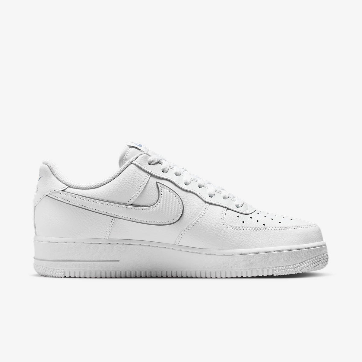 Мъжки маратонки Nike Air Force 1 '07 LV8 White Metallic Silver Wolf Grey - IQ5228-100 – снимка 3