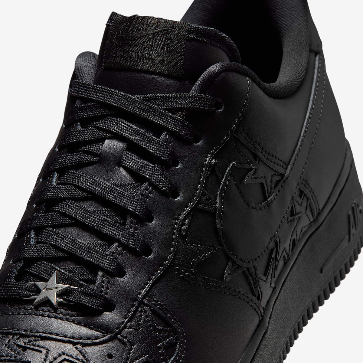 Мъжки маратонки Nike Air Force 1 Low LV8 Triple Black Stars - IM5750-001 – снимка 7