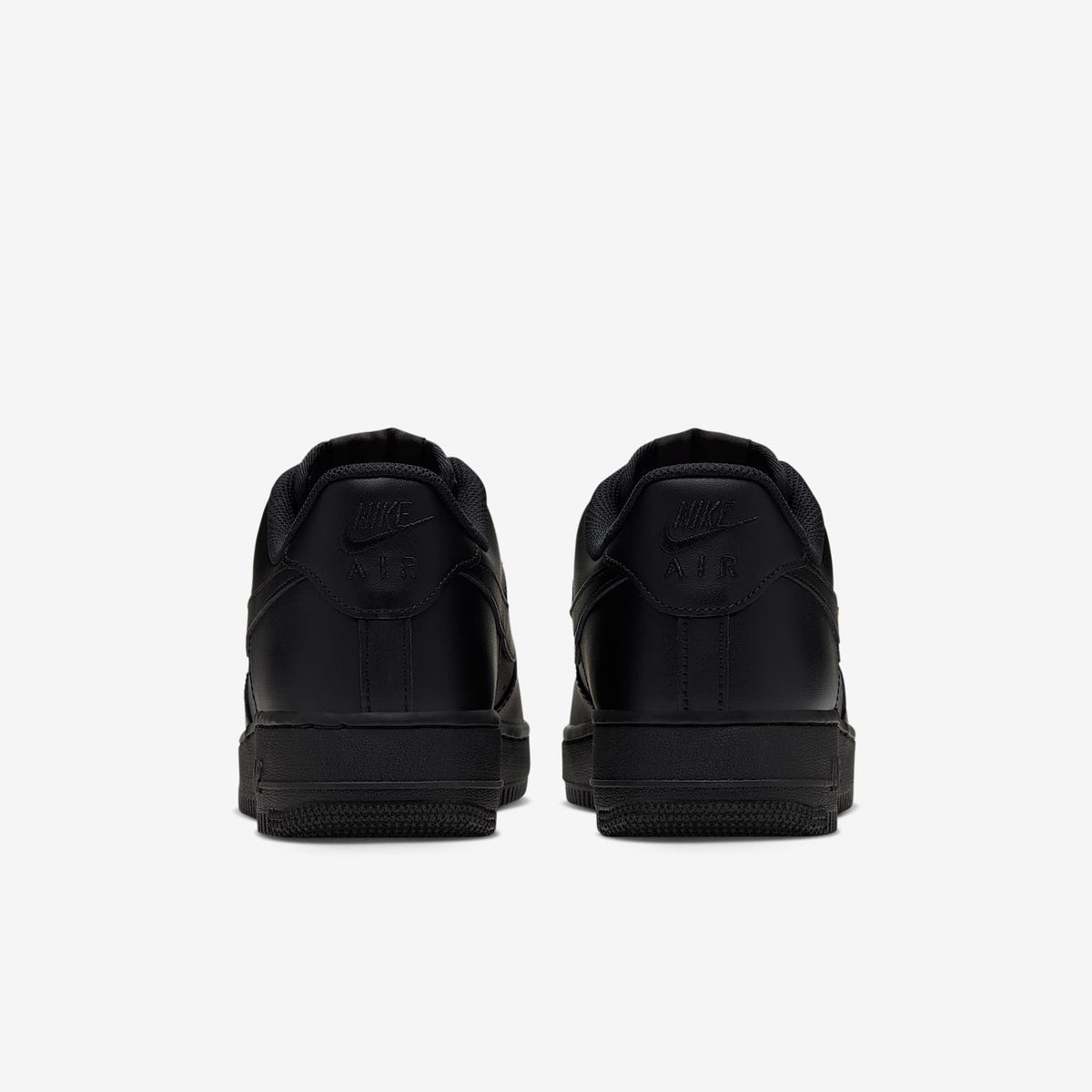 Мъжки маратонки Nike Air Force 1 Triple Black - CW2288-001 – снимка 6