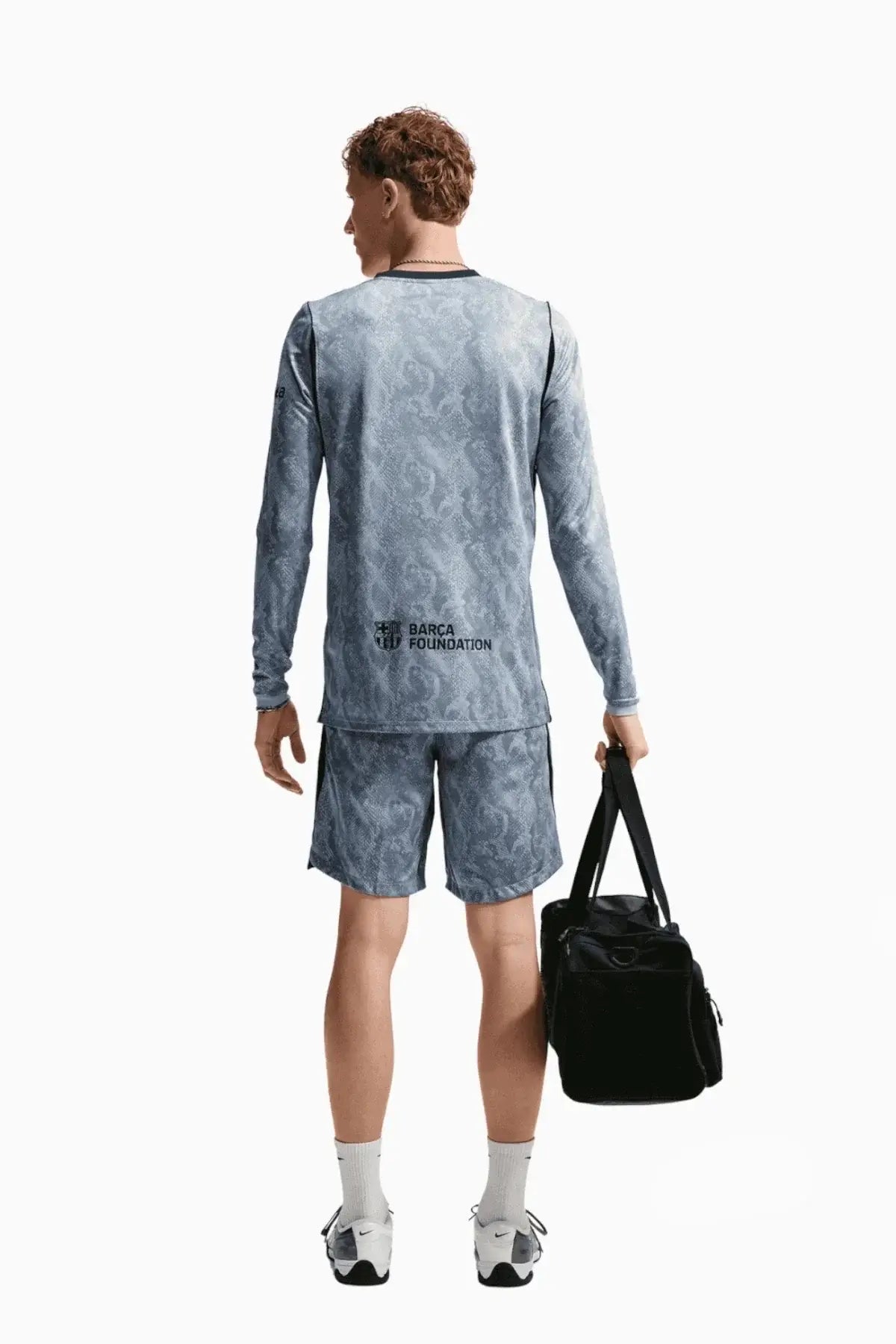 Тениска с дълги ръкави Nike FC Barcelona x Kobe 26/27 Goalkeeper Stadium (Сив) - IO8332-013 – снимка 2