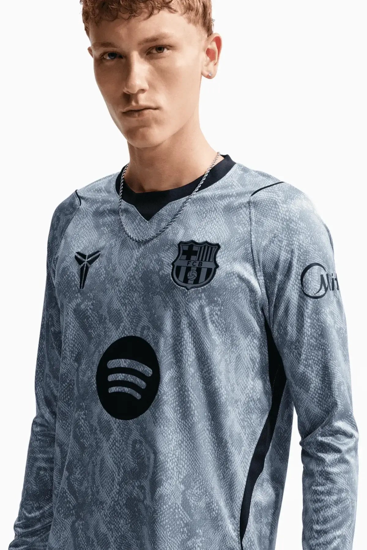 Тениска с дълги ръкави Nike FC Barcelona x Kobe 26/27 Goalkeeper Stadium (Сив) - IO8332-013 – снимка 3
