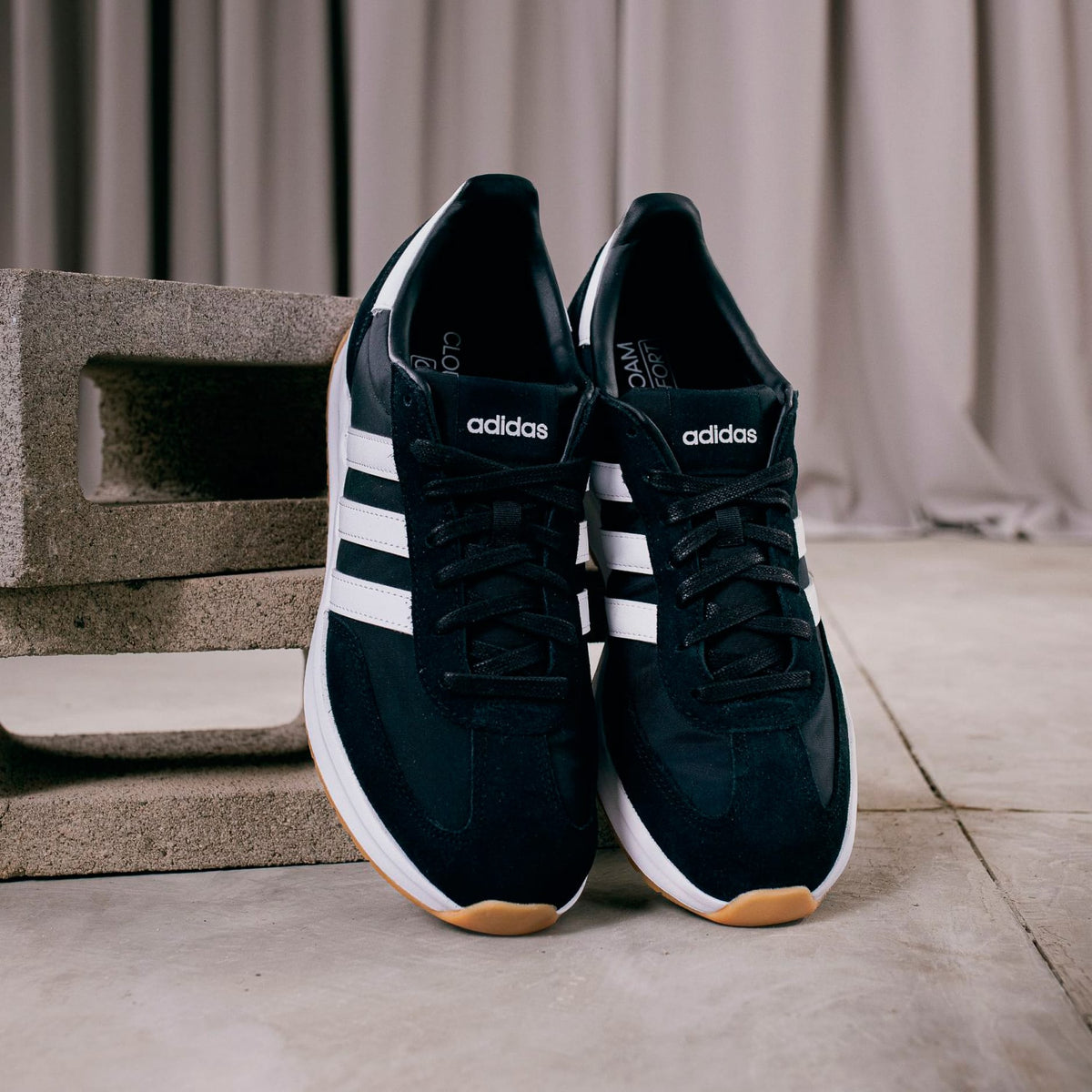 Мъжки маратонки adidas Run 70s 2.0 Core Black Cloud White - IH8585 – снимка 9