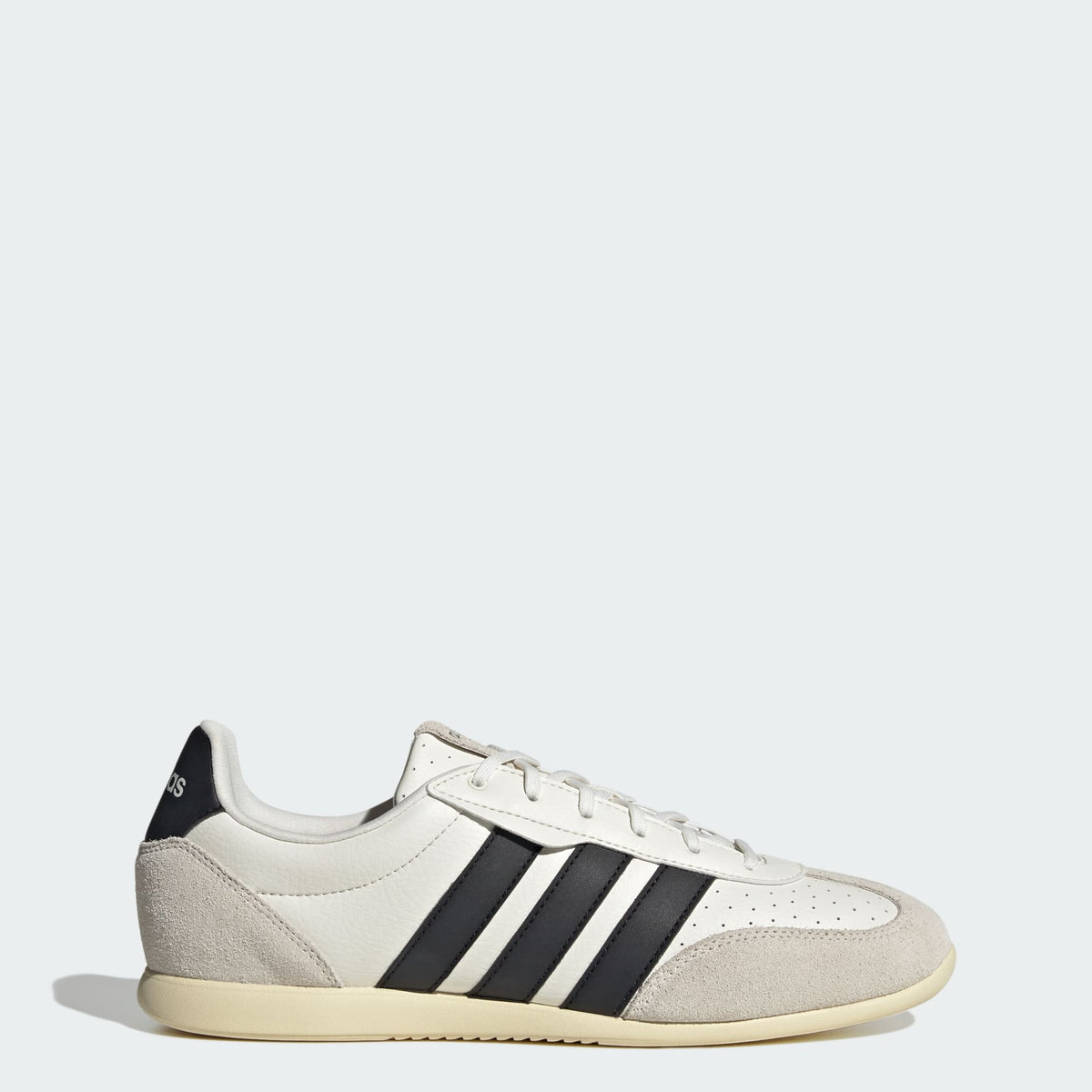 Мъжки маратонки adidas Barreda Lo Cloud White Core Black - JR4618