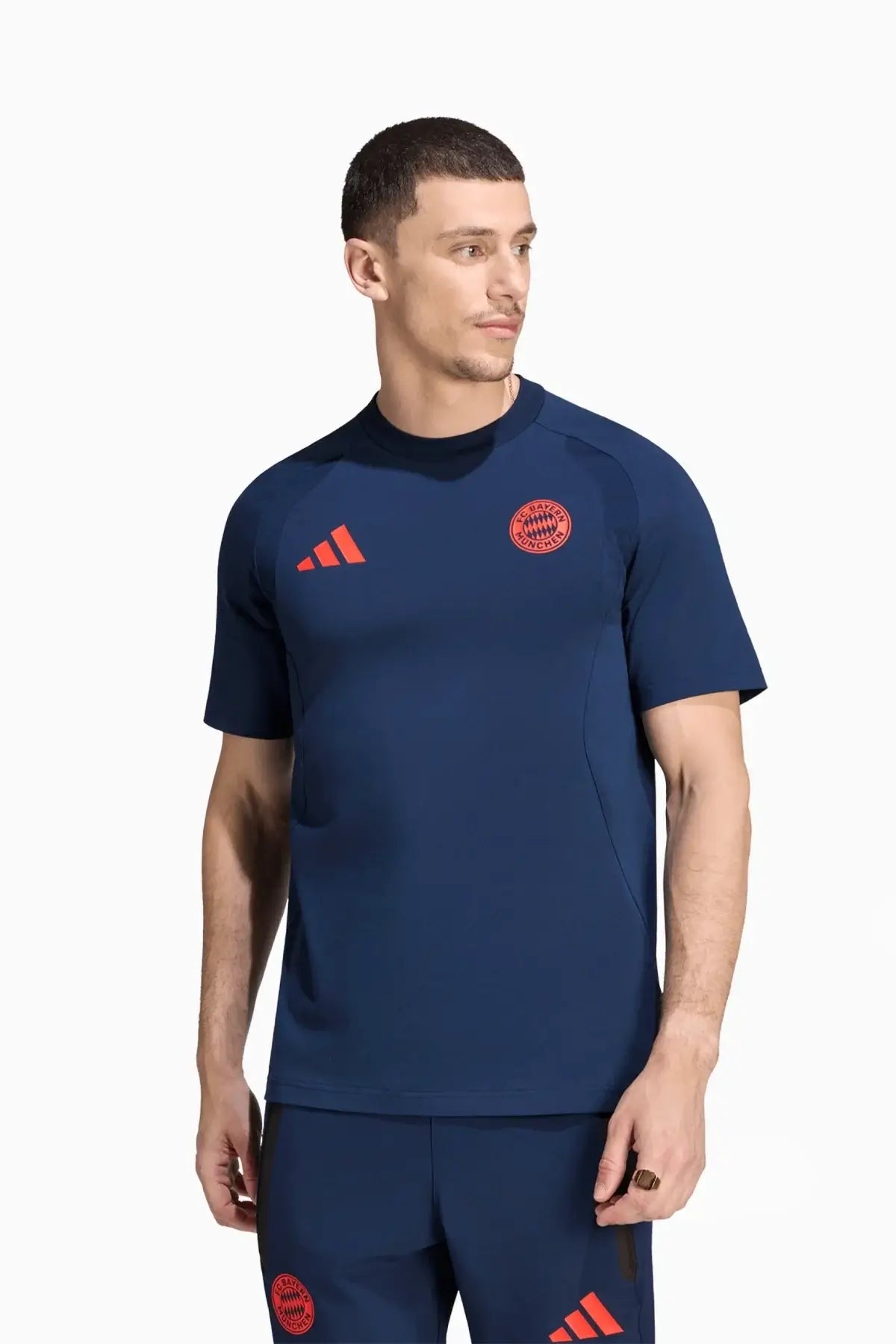Тениска adidas FC Bayern 26/27 Tiro Travel (Тъмносин) - KG2585