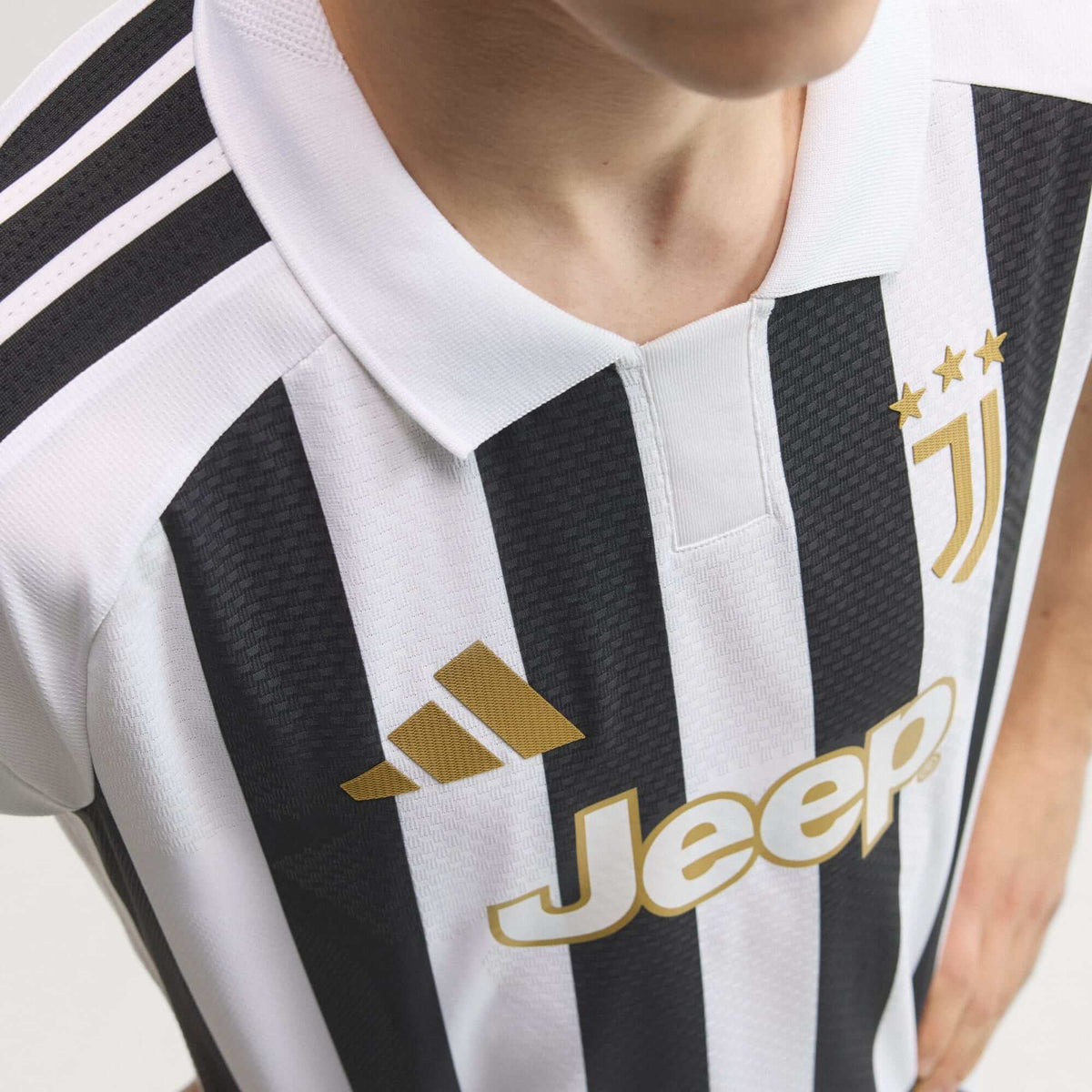 Тениска adidas Juventus FC 26/27 Домакин Authentic - KC2282 – снимка 8