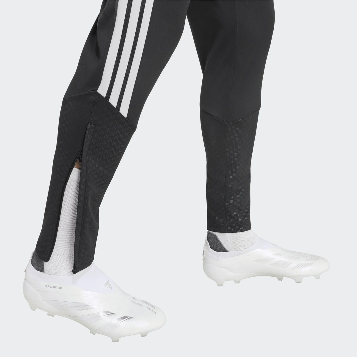 Спортен екип Ливърпул adidas Tiro 26 - KB5774 / KB5741 – снимка 4