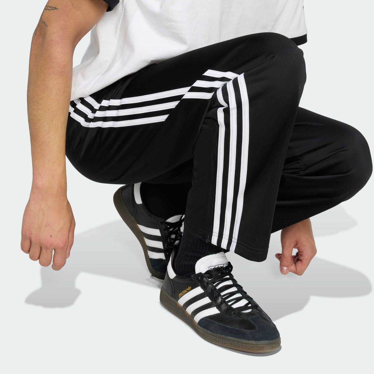 Мъжко долнище adidas ORIGINALS FIREBIRD - KD8315 – снимка 7