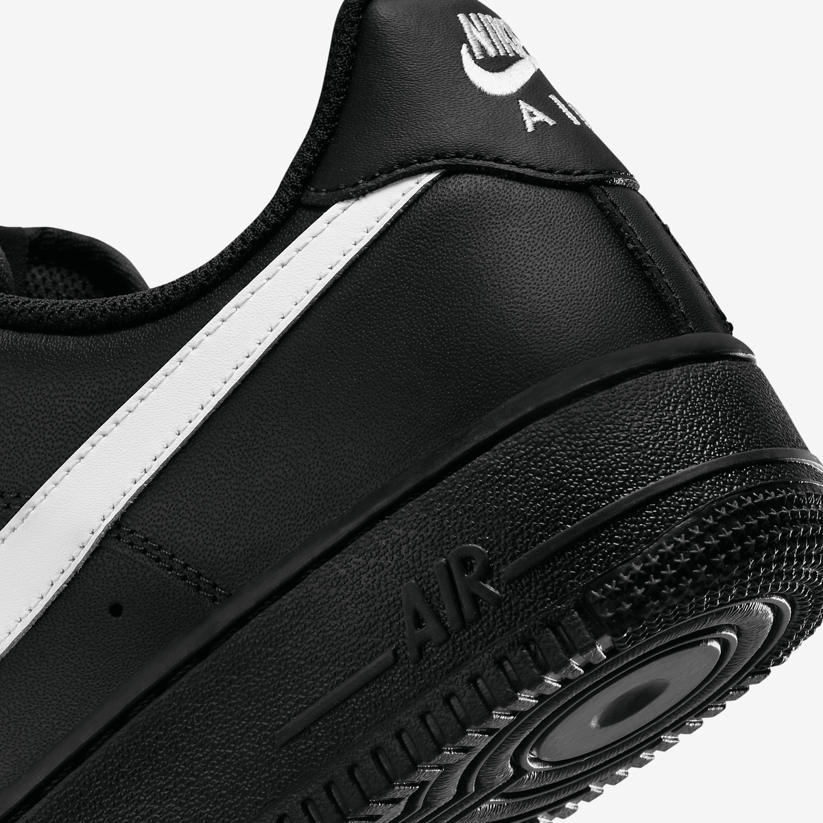 Маратонки Nike Air Force 1 Low '07 Black White - FZ0627-010 – снимка 8