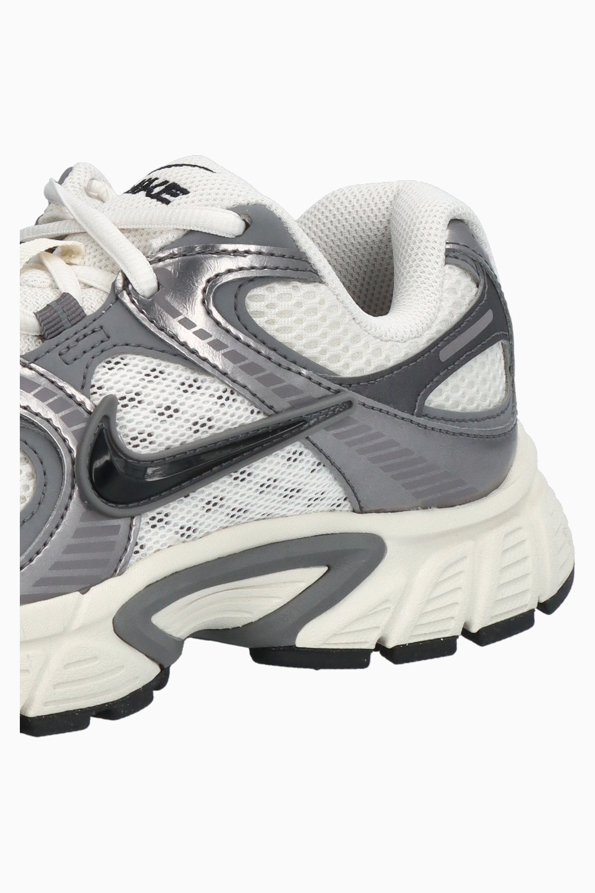 Мъжки маратонки Nike V5 RNR (Сив) - HJ5228-009 – снимка 5