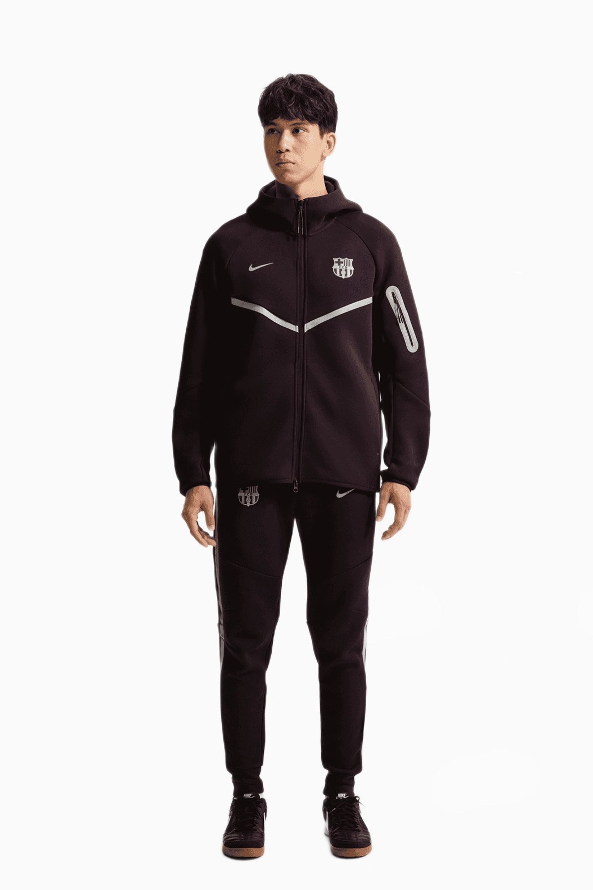 Спортно долнище Nike FC Barcelona 26/27 Tech Fleece (Червен) - IO3644-647