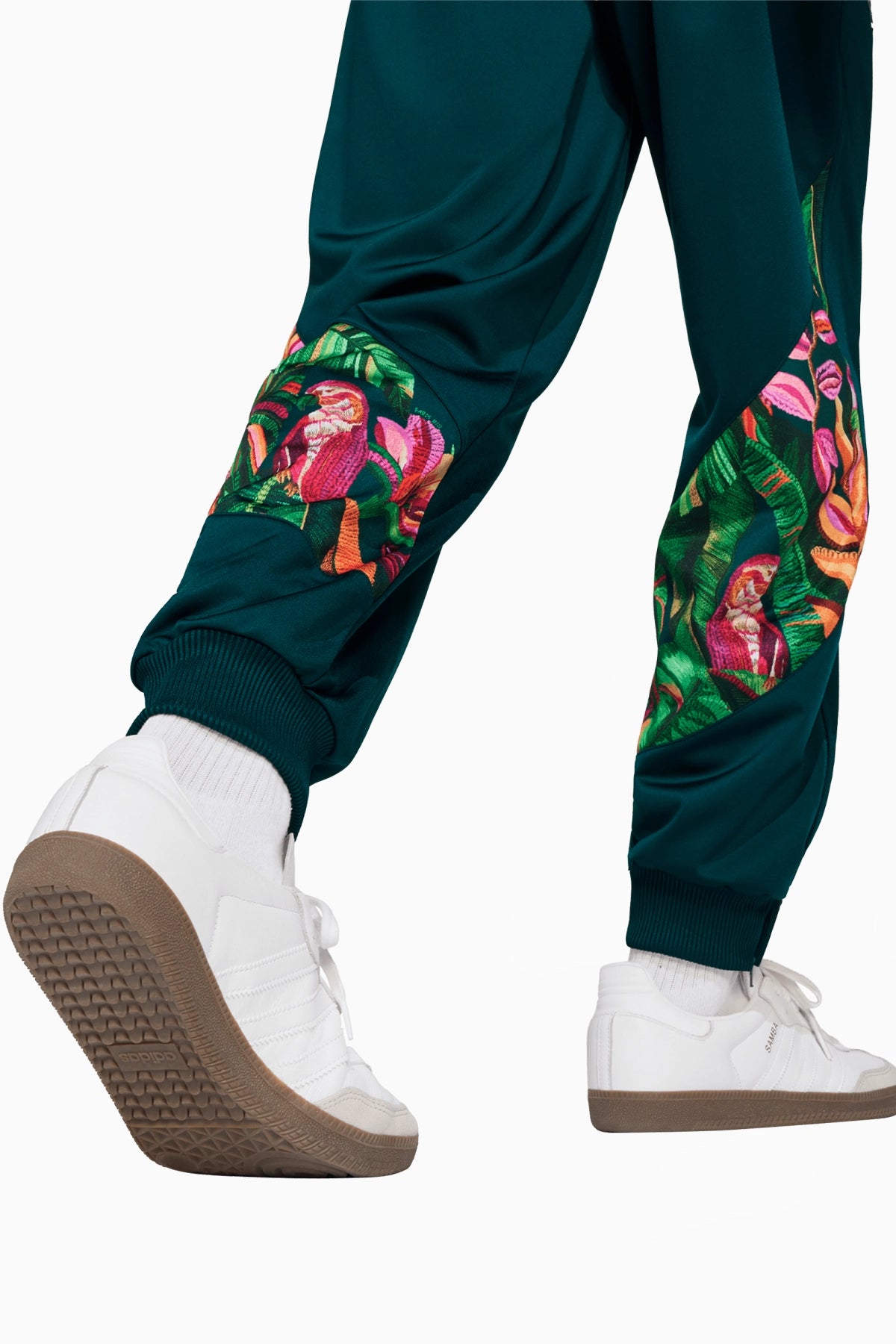 Спортно долнище adidas Real Madrid x FARM Rio 26/27 Track (Зелен) - KG5376 – снимка 5