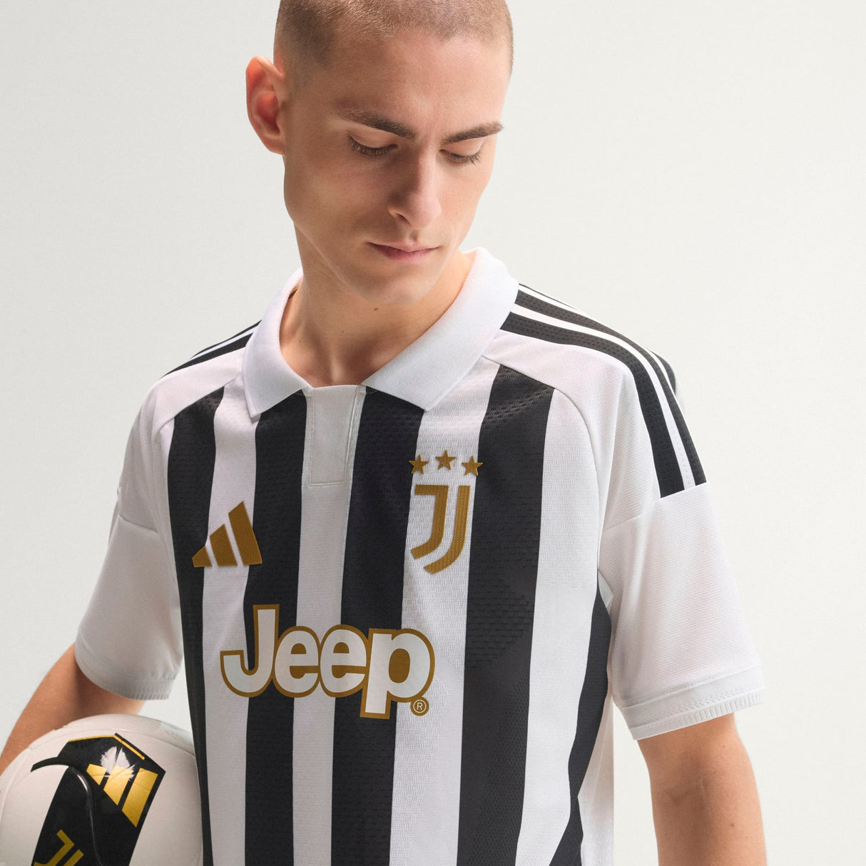 Тениска Juventus FC 26/27 като Домакин Authentic (Бяла) - KC2282