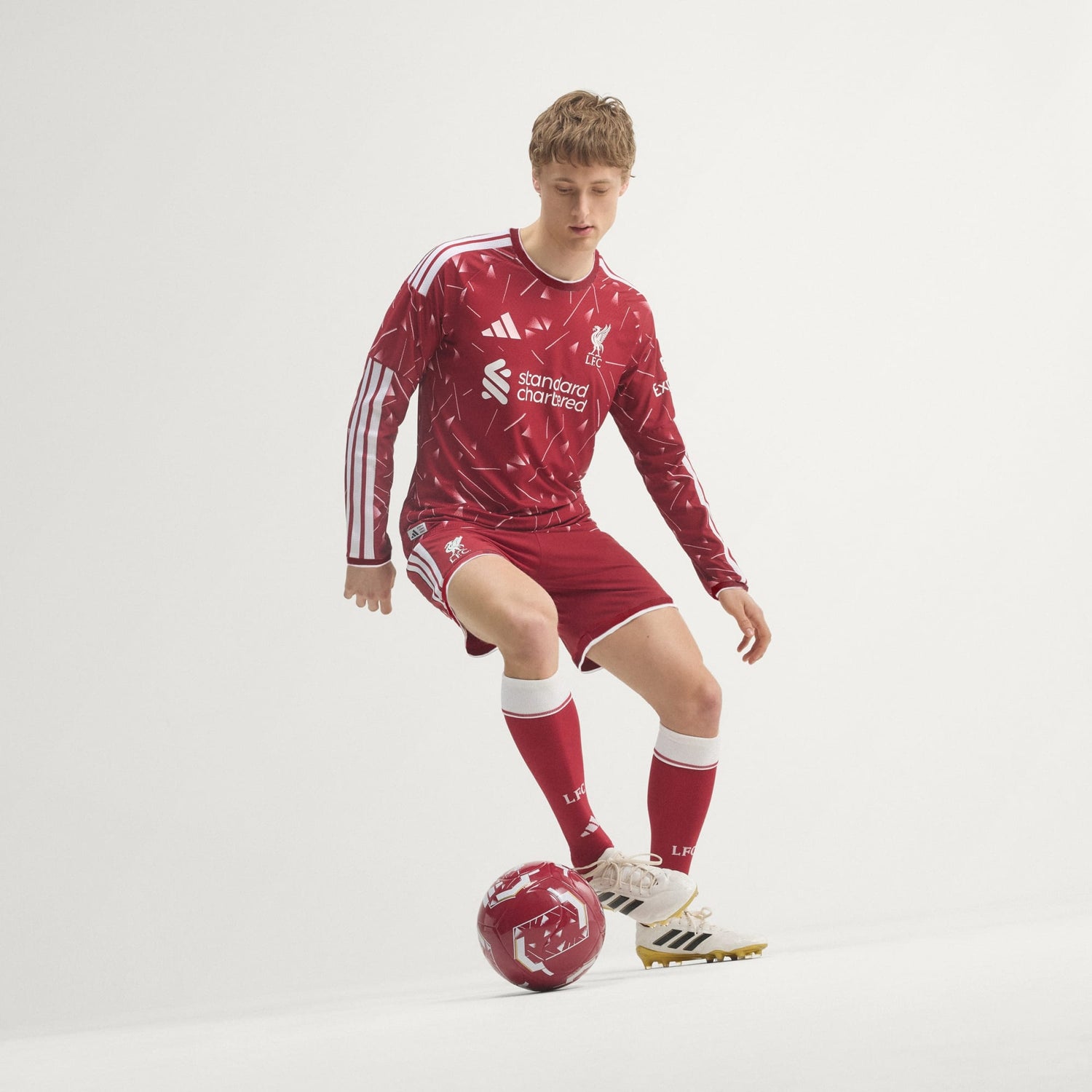 Тениска Liverpool FC 26/27 като Домакин Authentic (Кларет) - KB8251