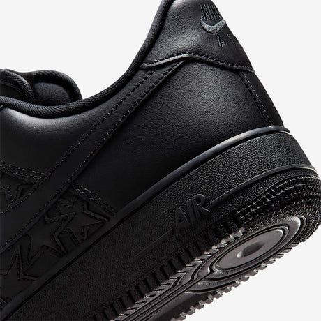 Мъжки маратонки Nike Air Force 1 Low LV8 Triple Black Stars - IM5750-001 – снимка 8