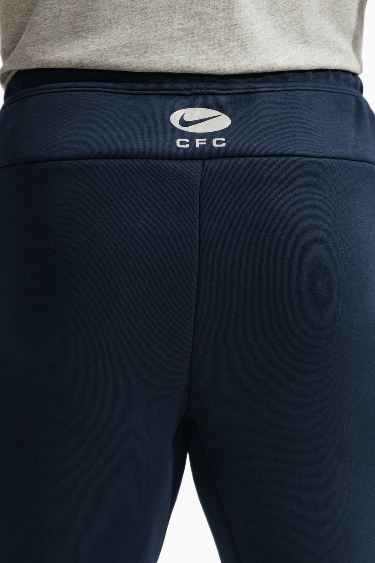 Спортно долнище Nike Chelsea FC 26/27 Tech Fleece (Тъмносин) - IO3643-477 – снимка 4