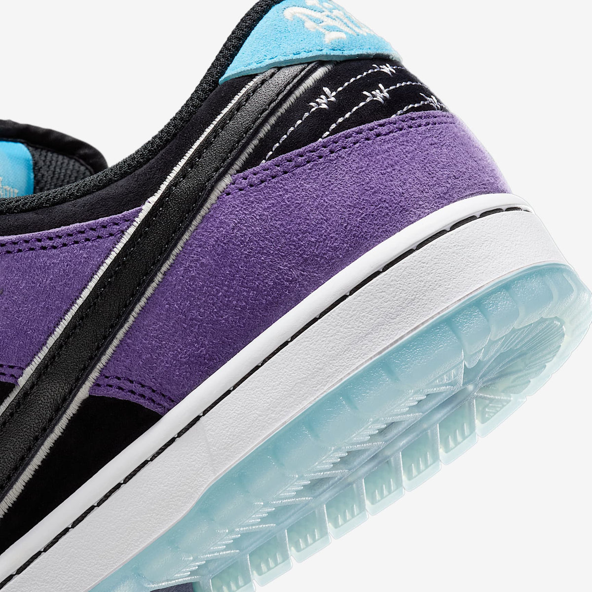 Мъжки маратонки Nike SB Dunk Low Pro Hayley Wilson Court Purple - HJ0513-500 – снимка 8