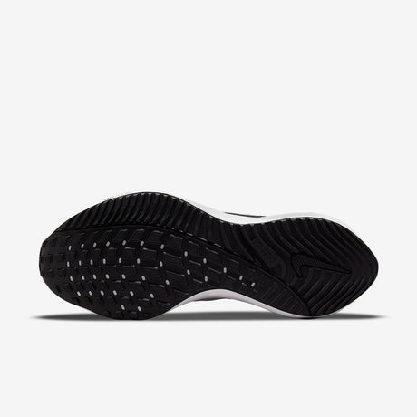 Мъжки маратонки Nike Vomero 16 Black Anthracite White - DA7245-001 – снимка 2