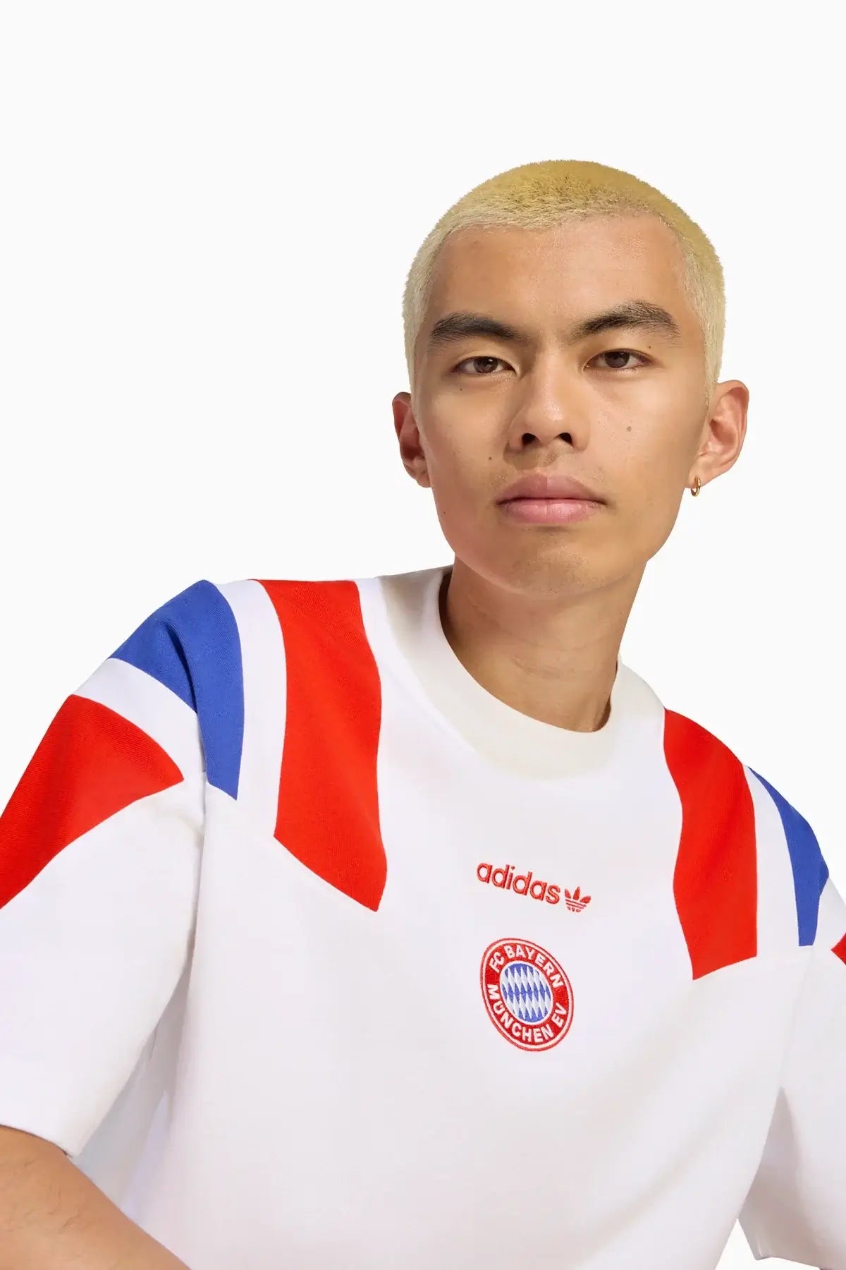 Тениска adidas Originals FC Bayern 26/27 EQT Tee (Бяла) - KG2290 – снимка 4