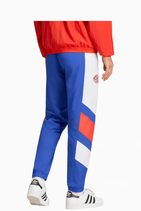 Спортно долнище adidas Originals FC Bayern 26/27 EQT Track (Син) - KG2293 – снимка 2