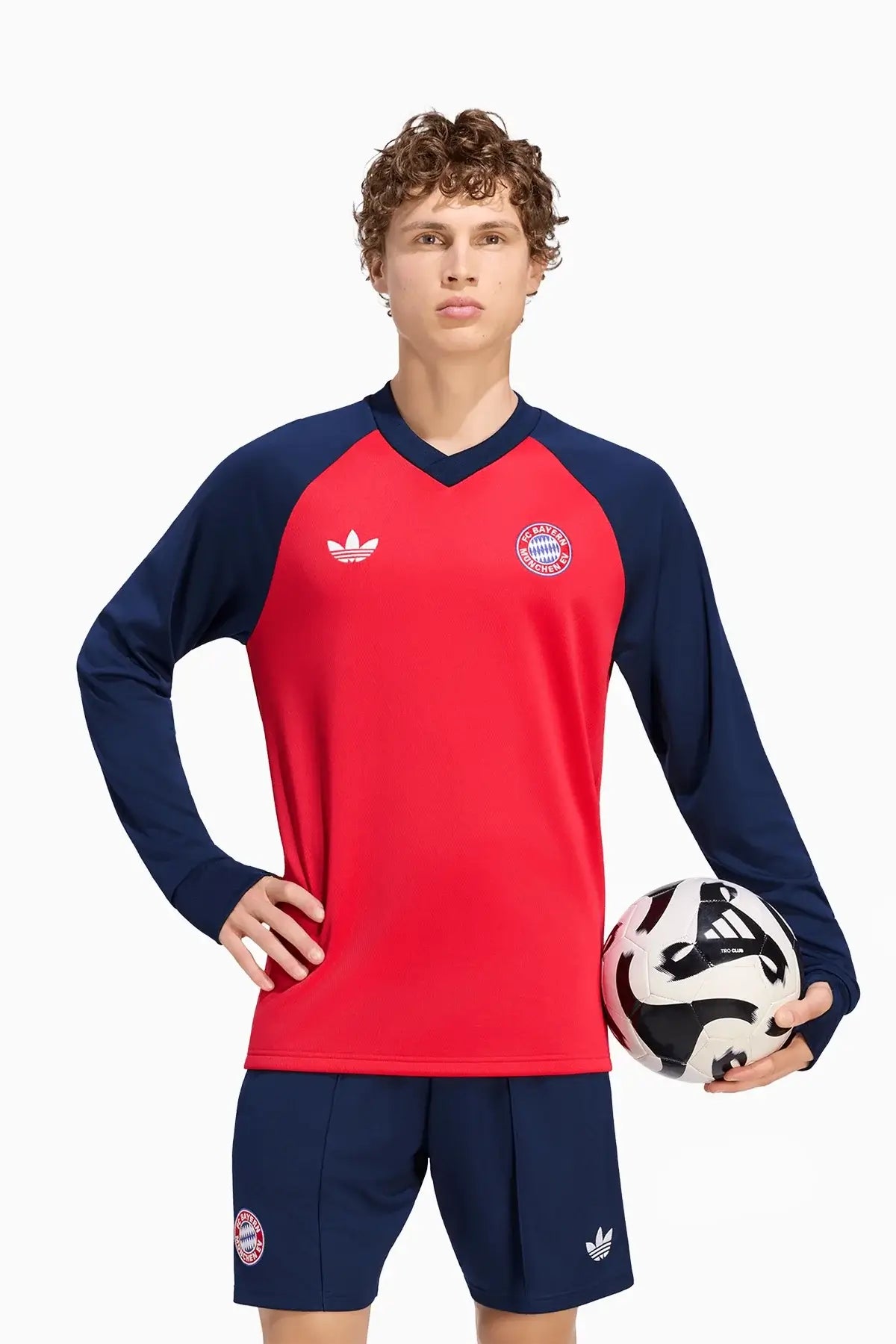 Блуза adidas Originals FC Bayern 26/27 Pre-Match - KF0992