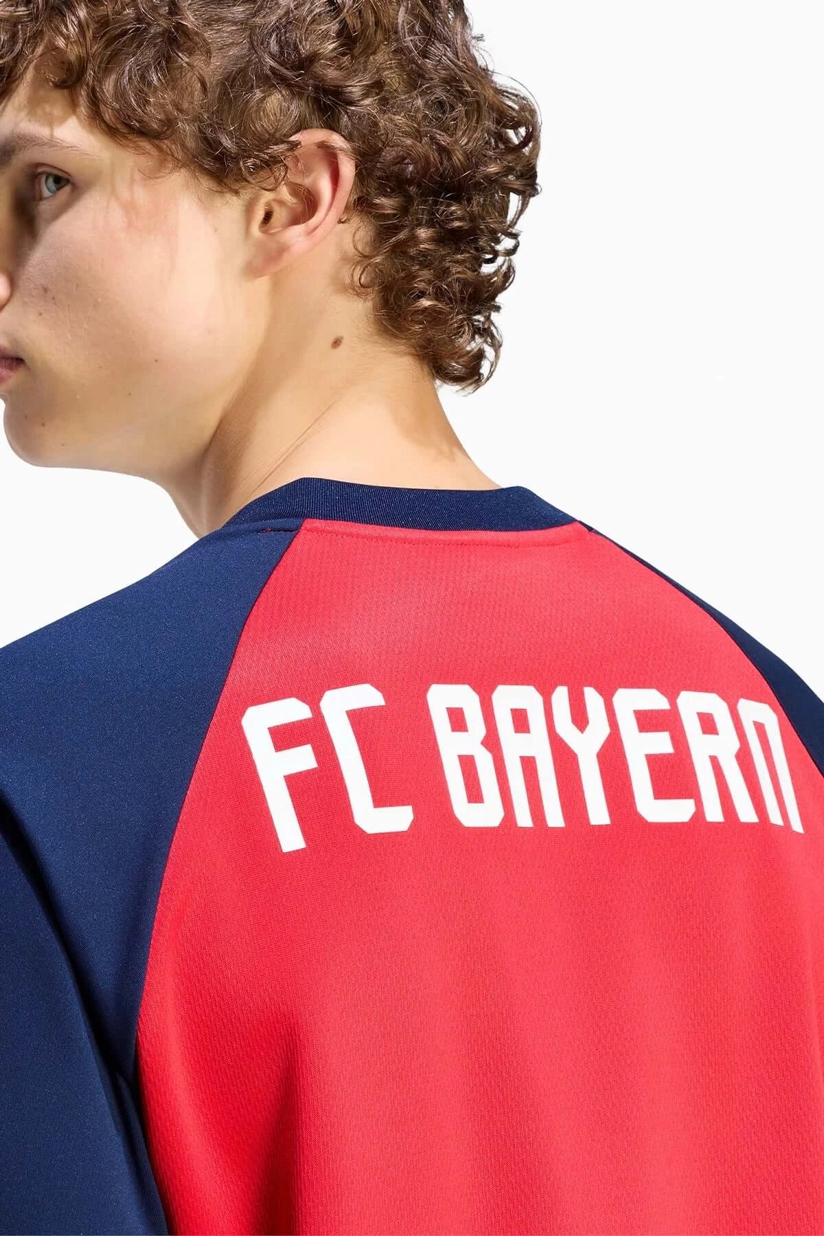 Блуза adidas Originals FC Bayern 26/27 Pre-Match - KF0992 – снимка 4