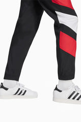 Спортно долнище adidas Originals Manchester United 26/27 EQT Track (Черен) - KH4828 – снимка 4