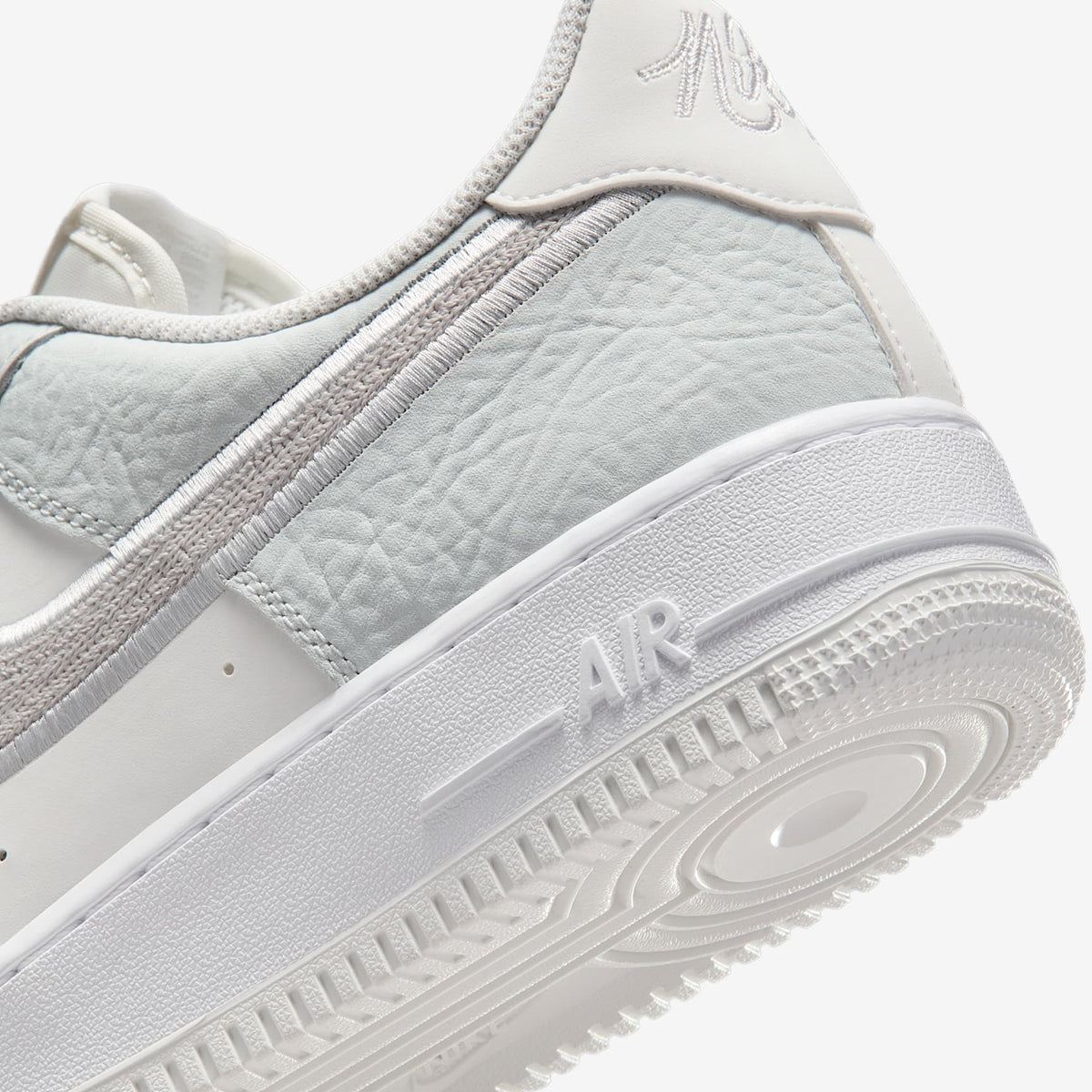 Мъжки маратонки Nike Air Force 1 '07 LV8 Summit White Vast Grey - IB6842-100 – снимка 8