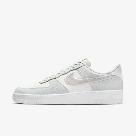 Мъжки маратонки Nike Air Force 1 '07 LV8 Summit White Vast Grey - IB6842-100