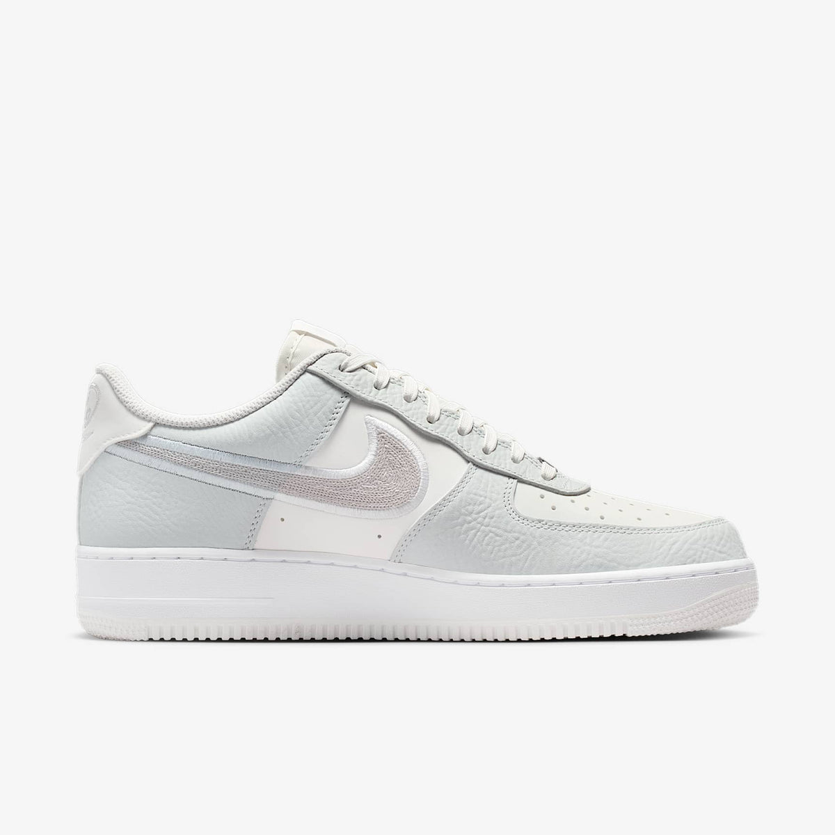 Мъжки маратонки Nike Air Force 1 '07 LV8 Summit White Vast Grey - IB6842-100 – снимка 3