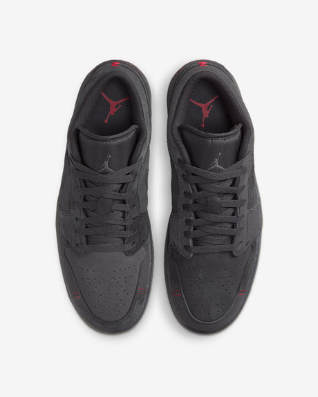 Мъжки маратонки Air Jordan 1 Low SE Craft Dark Smoke Grey Varsity Red - FD8635-001 – снимка 8