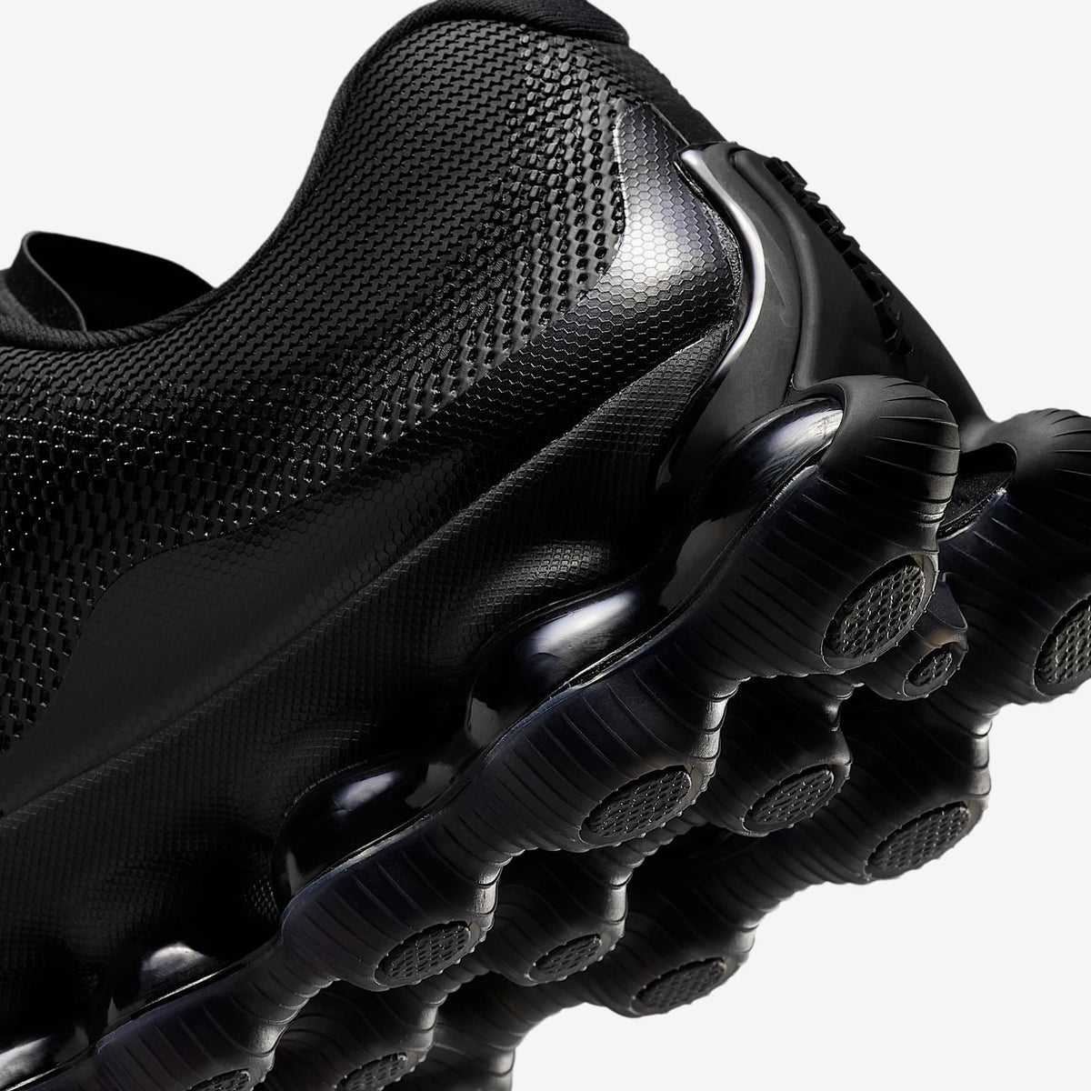 Маратонки Nike Air Liquid Max Triple Black – снимка 8
