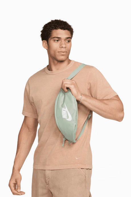 Чанта за кръст Nike Heritage (Мента) - DB0490-370
