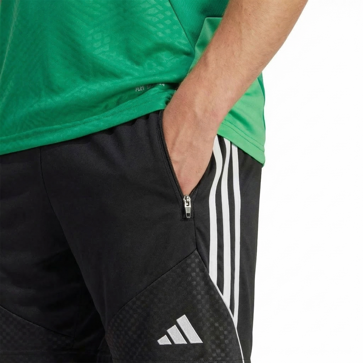Спортен комплект TIRO 26 Comp Training - КА7585 / КА7643