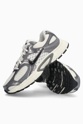 Мъжки маратонки Nike V5 RNR (Сив) - HJ5228-009