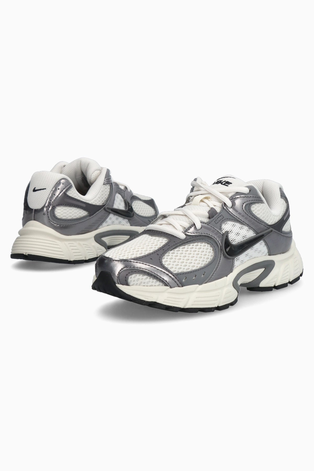 Мъжки маратонки Nike V5 RNR (Сив) - HJ5228-009 – снимка 2