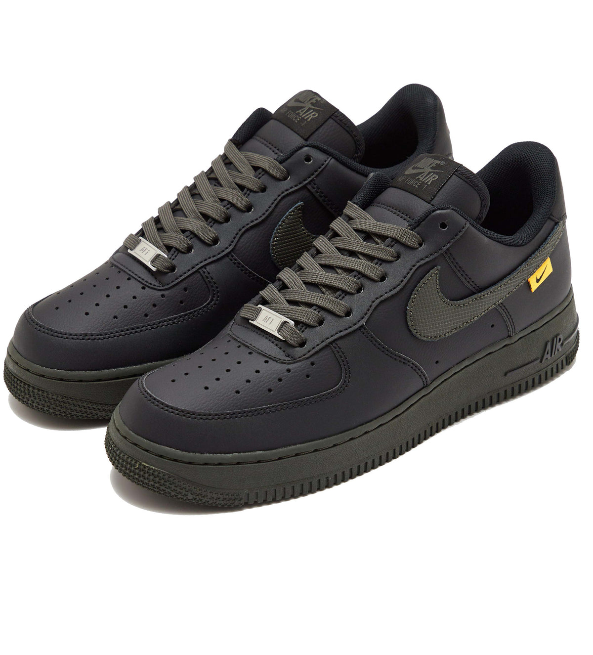 Мъжки маратонки Nike Air Force 1 '07 Tech Ess Black - IV3416-005 – снимка 2