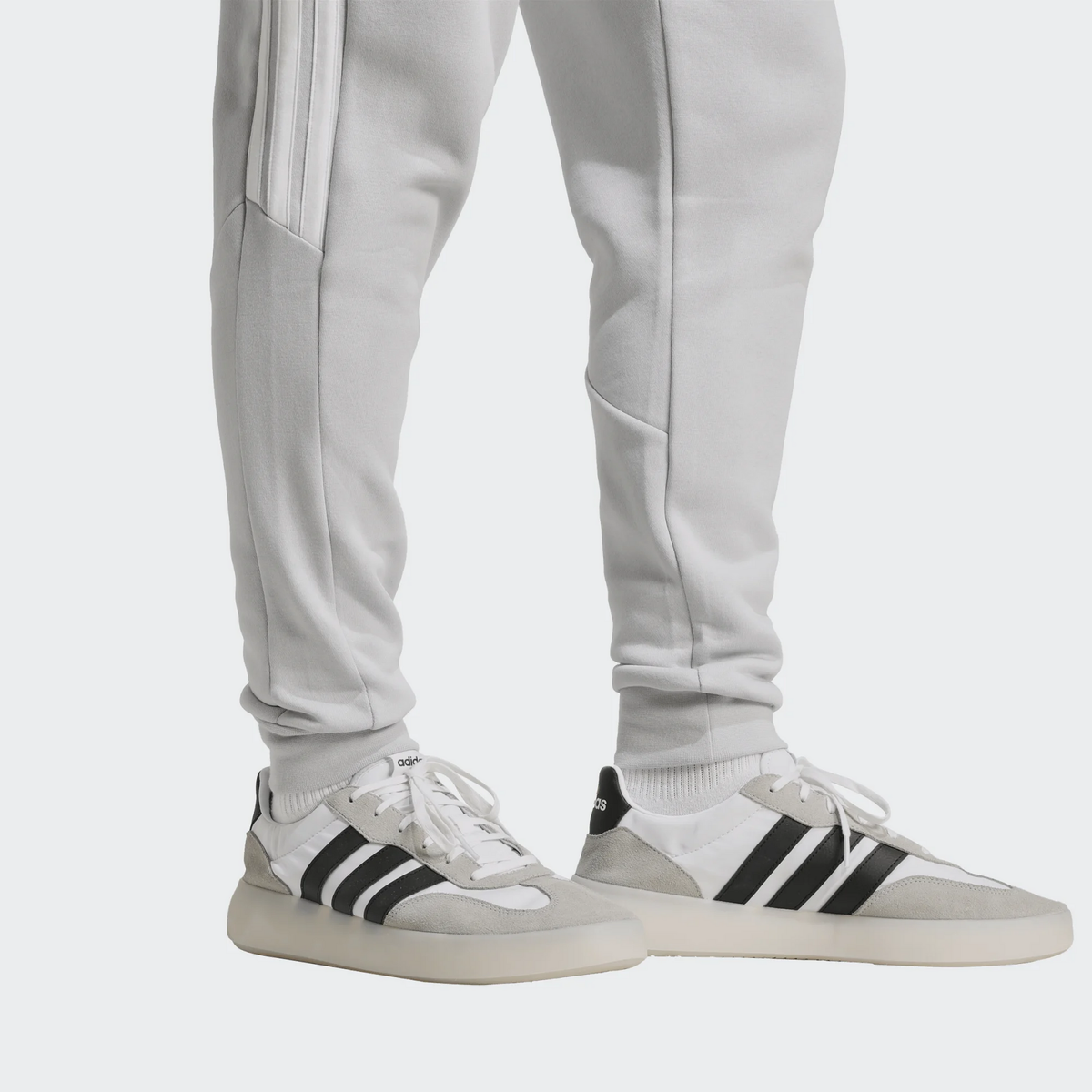 Спортен екип adidas TIRO 26 WINTER TRACK