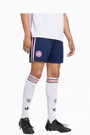 FC Bayern Originals 26/27 Като Домакин шорти JZ3057