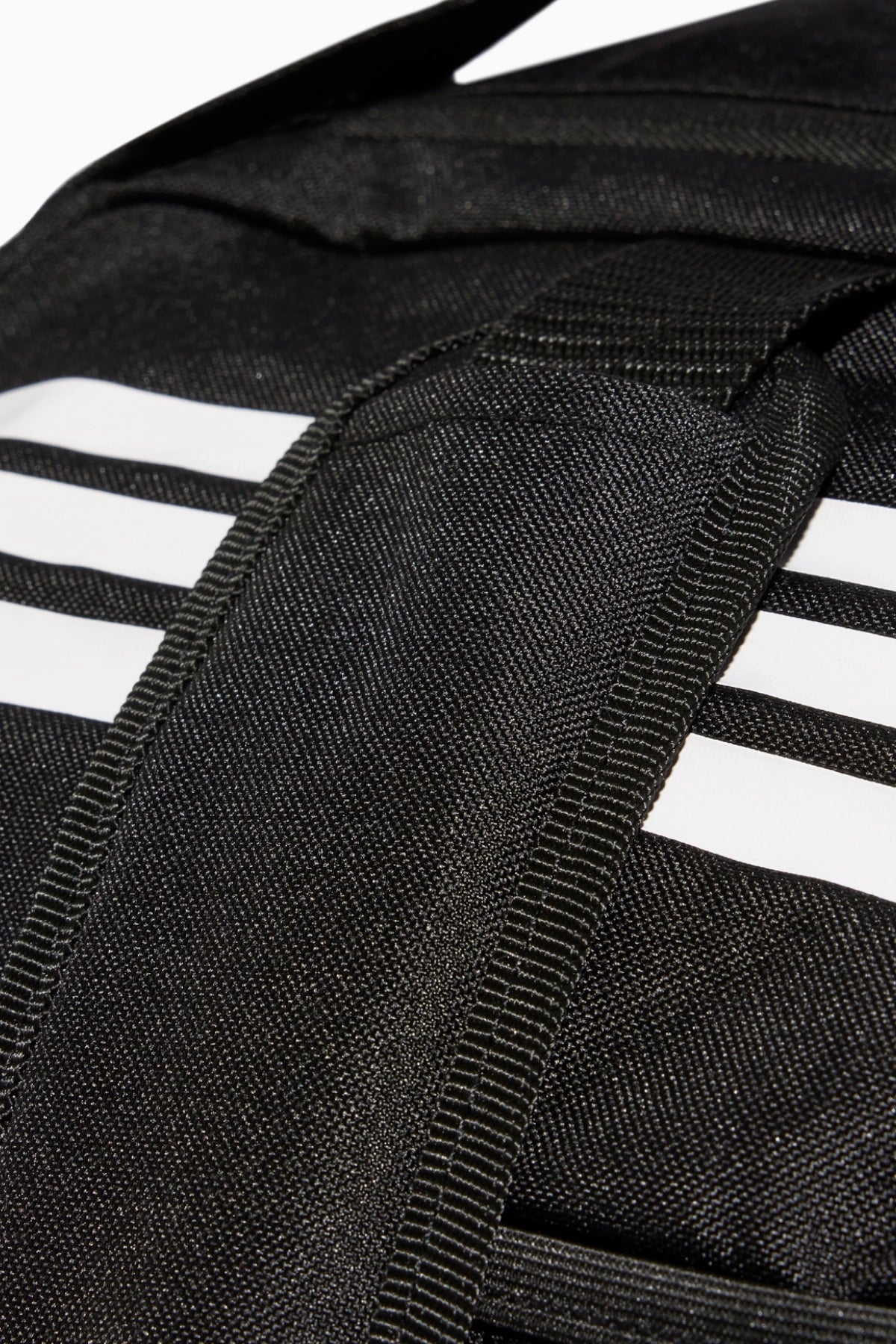 Спортен сак adidas Tiro Dufflebag M (Черен) - KB0786