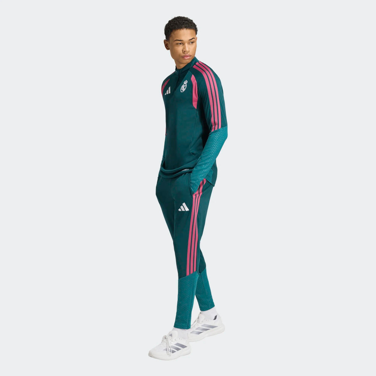 Мъжки спортен екип REAL MADRID CF TIRO 26 COMP - KB6343 / KB6393