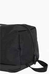 Козметична чанта adidas Tiro (Черен) - KG3592