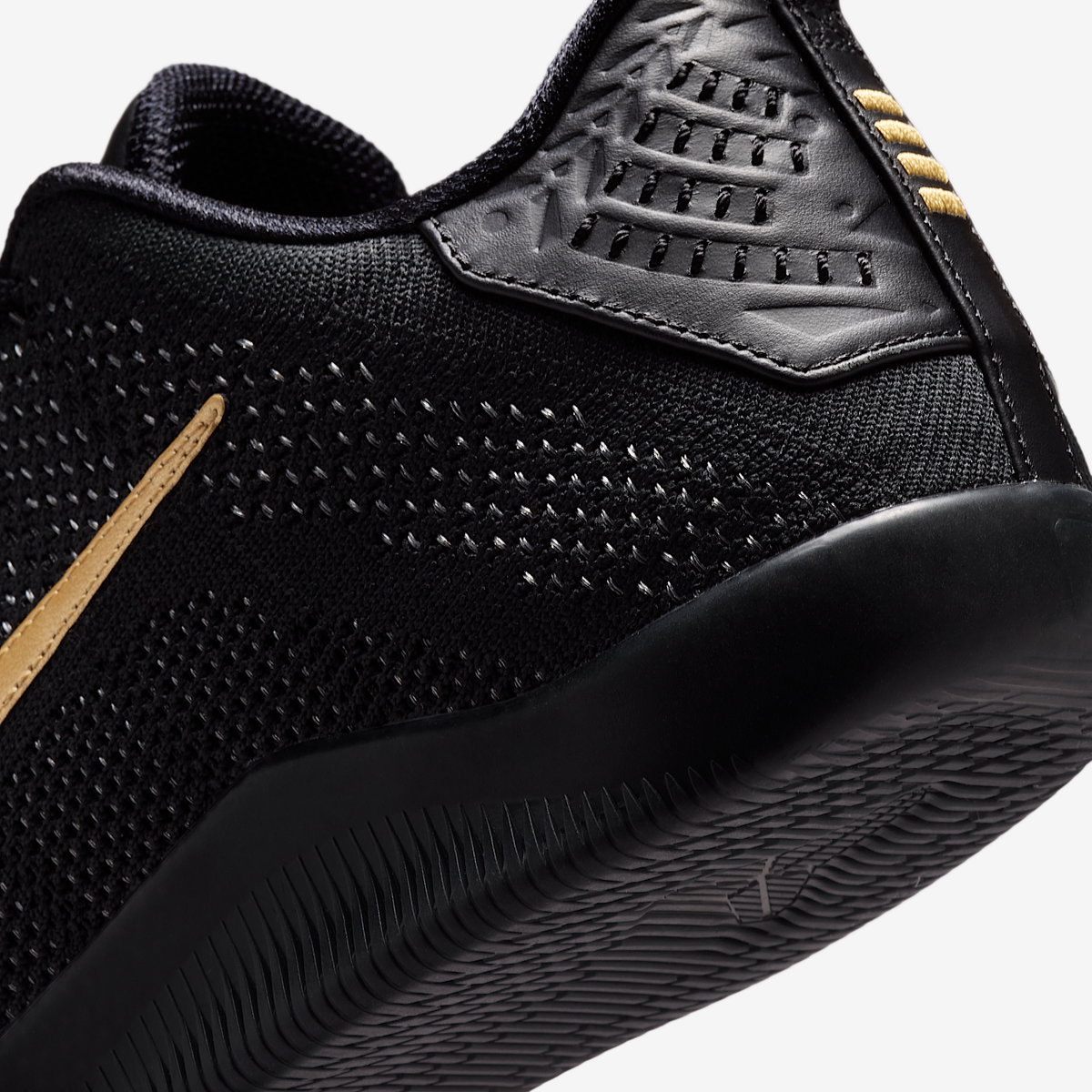Мъжки маратонки Nike Kobe 11 Elite Low Protro Fade to Black (Черен) – снимка 7