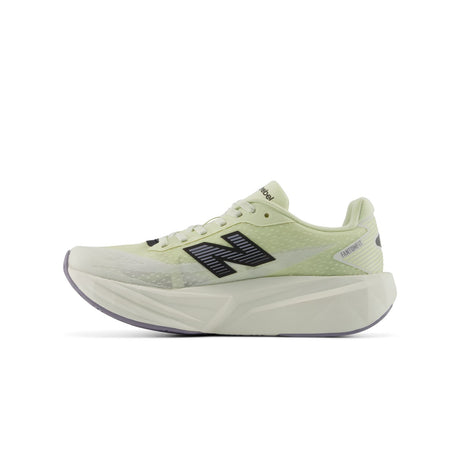 Дамски маратонки New Balance FuelCell (Зелен) - WFCX8UV – снимка 2