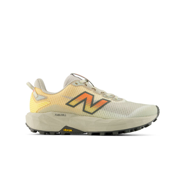 Дамски маратонки New Balance (Бежов) - WRBT6G2