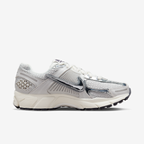 Маратонки Nike Zoom Vomero 5 Photon Dust Metallic Silver - FD0884-025 – снимка 3